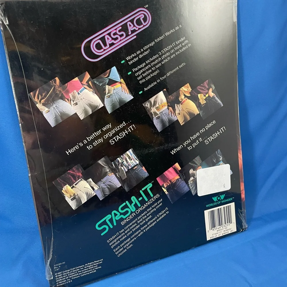 VTG 80s Stash-It *sealed* pack of three 3-hole pocket folders w/ guys’ butts